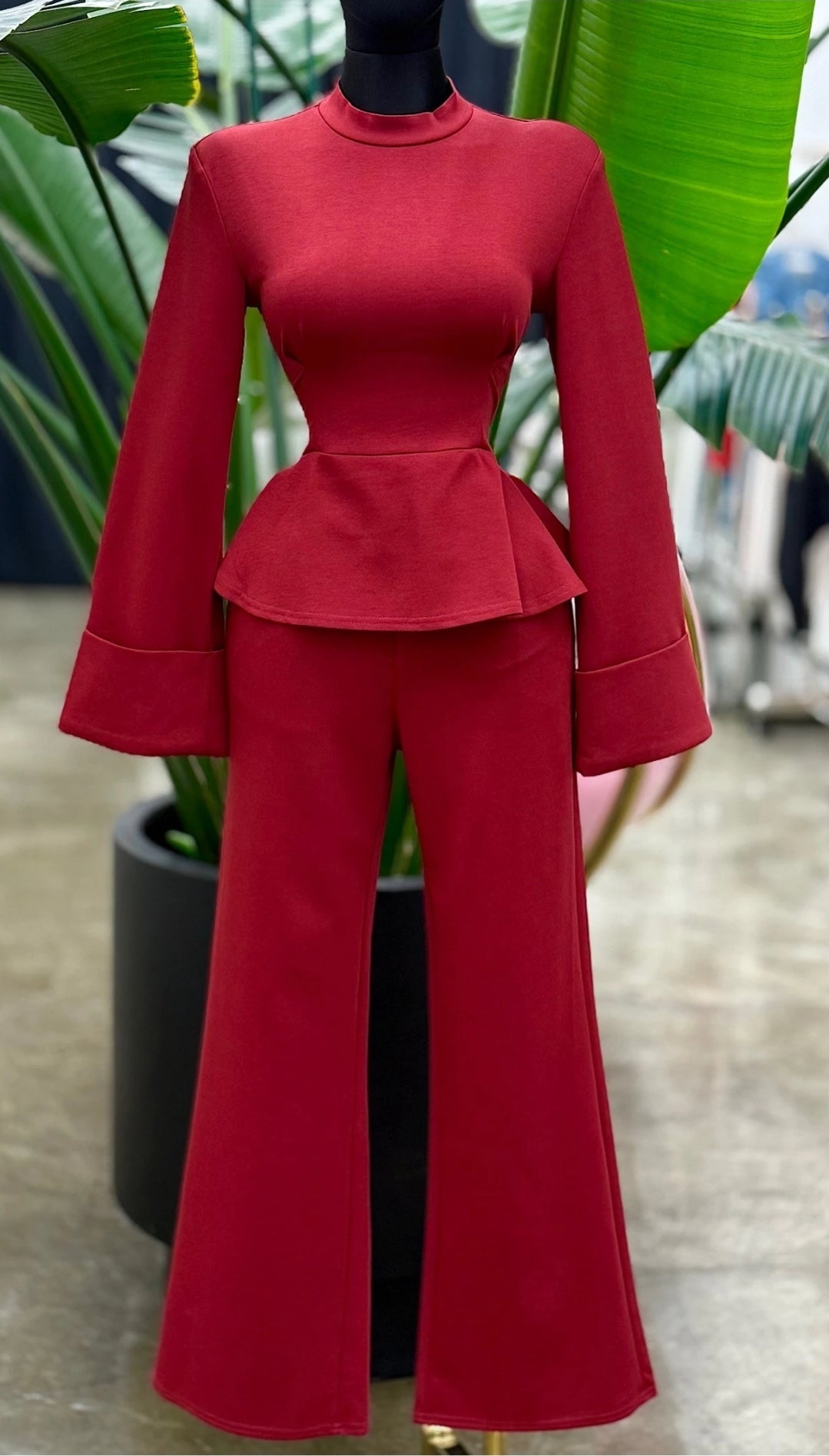 Amira Set